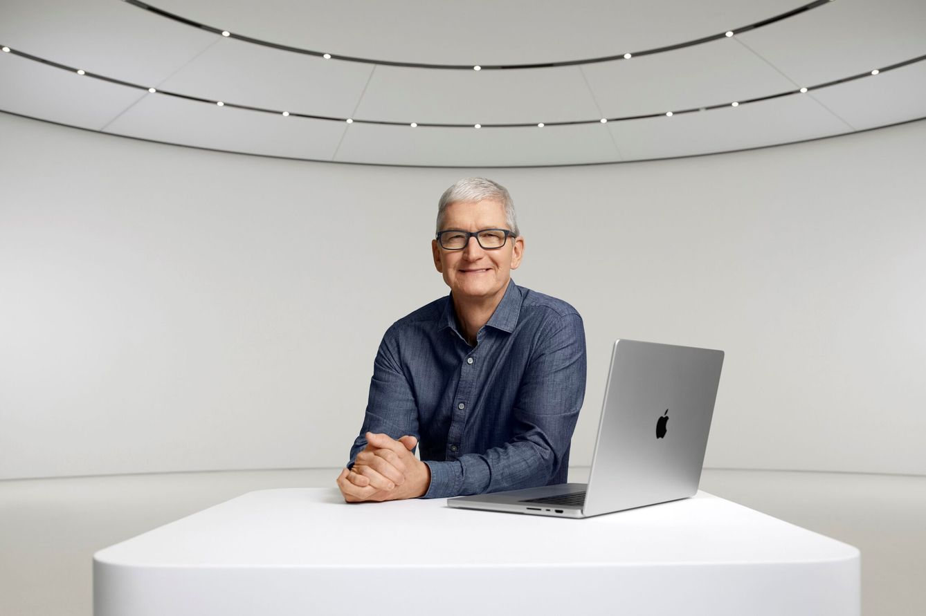 Foto: Tim Cook, en una imagen de las facilitadas por Apple tras la 'keynote'. (Reuters)