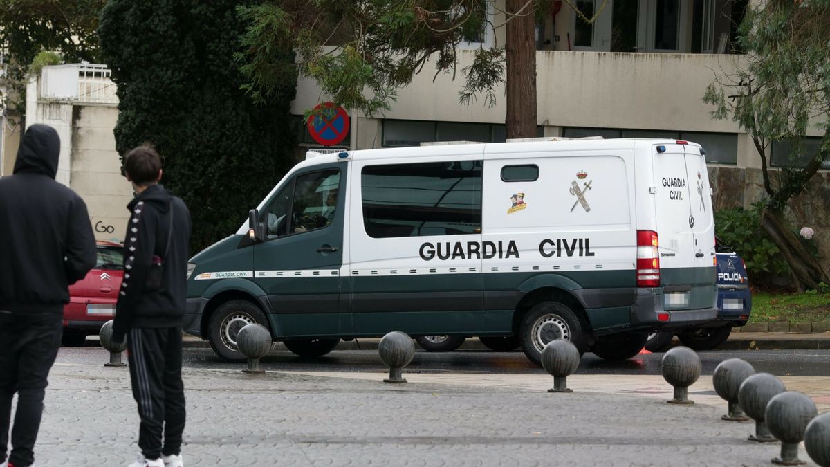 Tres detenidos en Arzúa (A Coruña) por robar en naves bienes valorados en 22.500 euros