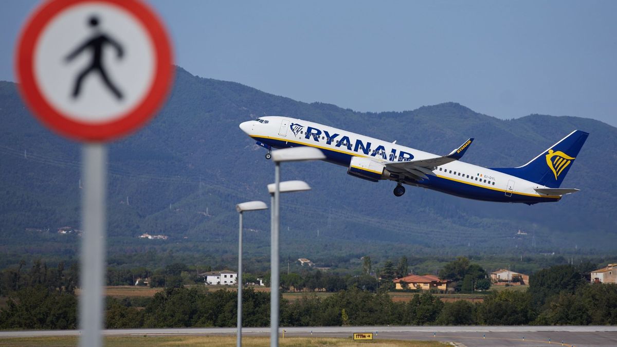 Trabajo anula por "fraude" el ERTE de los trabajadores que Ryanair tuvo que readmitir