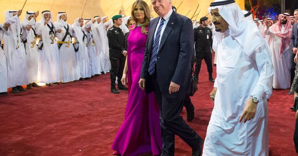 Foto: El matrimonio Trump en su visita a Arabia Saudí. (Reuters)