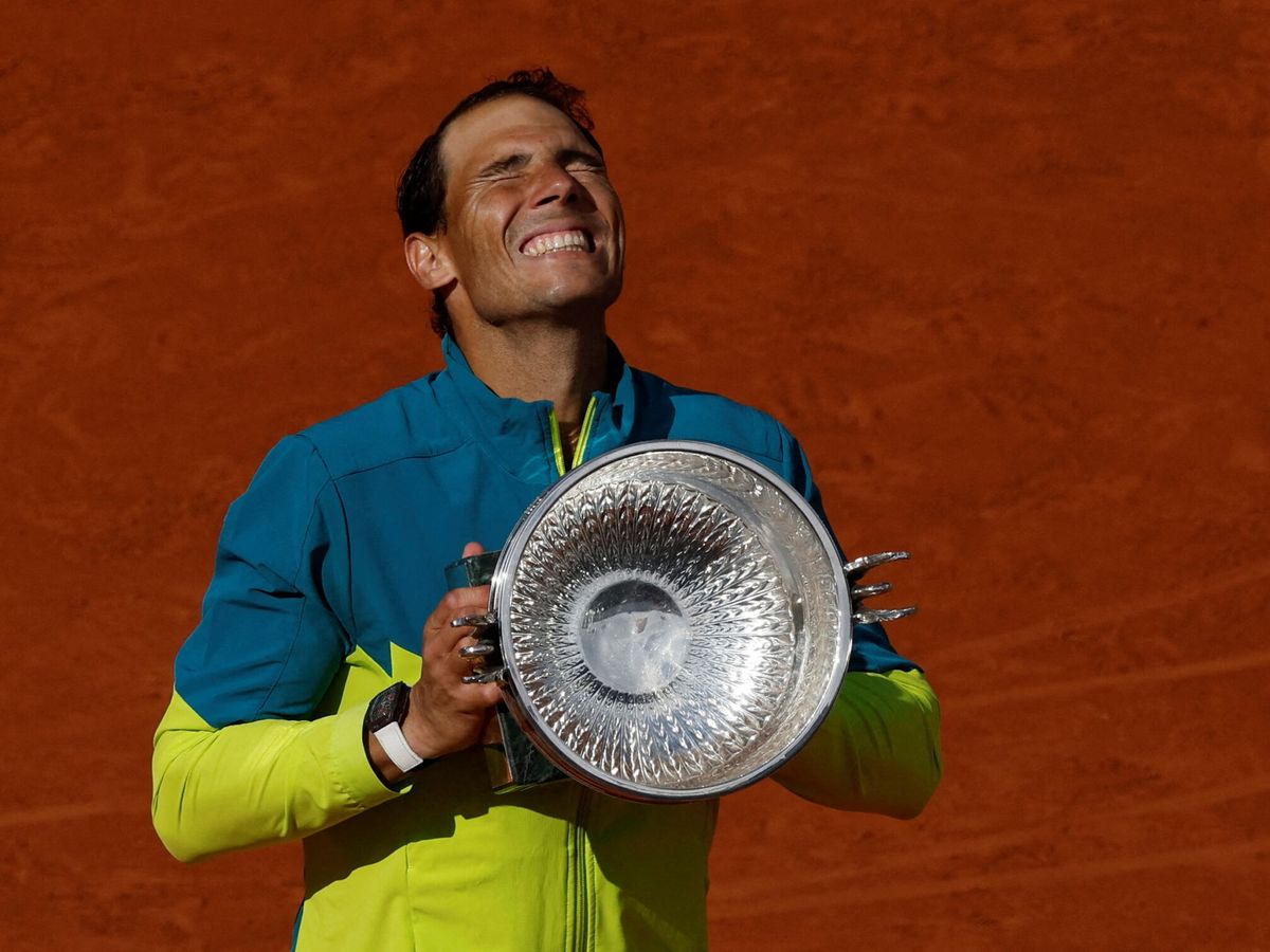 Foto: El tenista balear celebra su 14º Roland Garros. (Reuters/Gonzalo Fuentes)