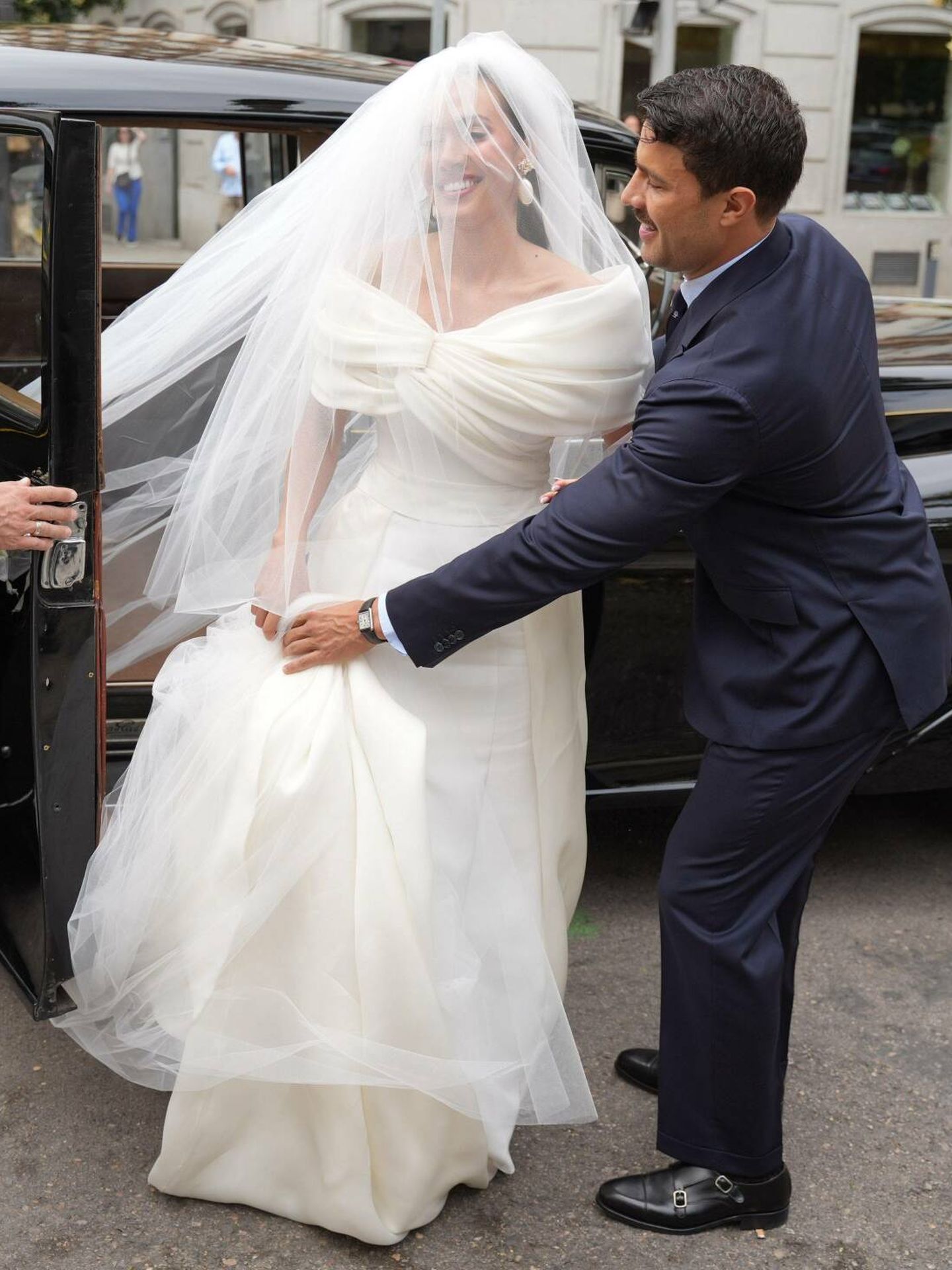 Ana Moya, luciendo su vestido de boda. (Cordon Press)
