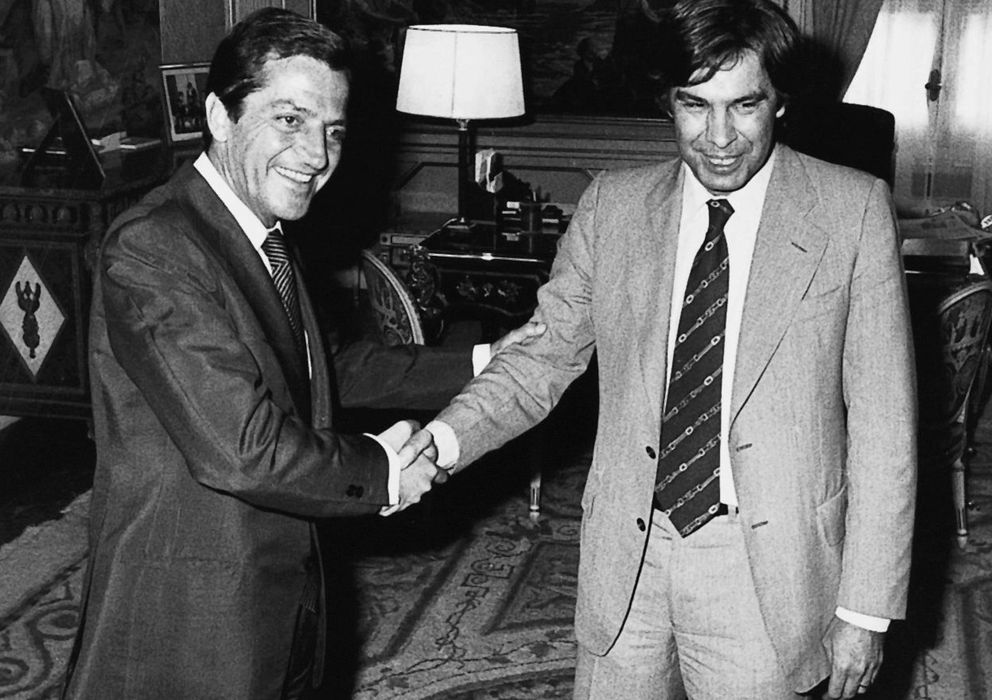 Foto: Adolfo Suárez y Felipe González en 1977 (EFE)