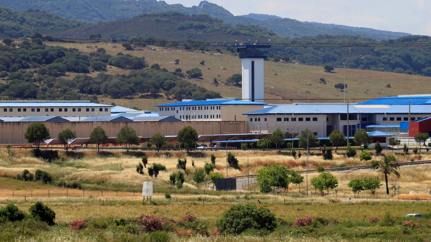 Centro penitenciario de Botafuegos en Algeciras (Cádiz). (EFE)