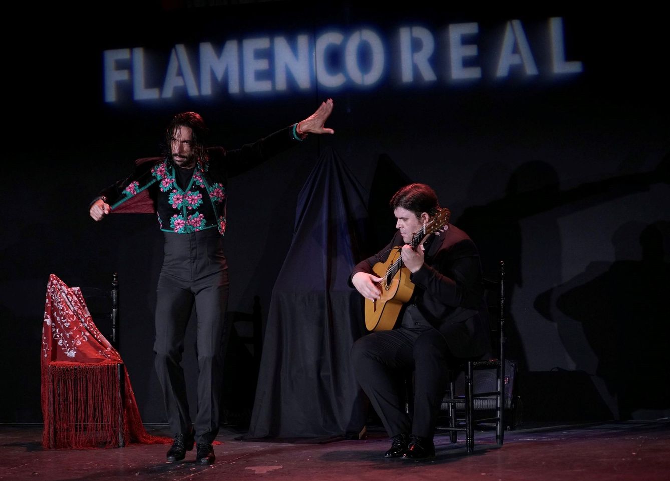 El bailaor Eduardo Guerrero y el cantaor y guitarrista Ricardo Fernández del Moral en la tercera edición de Flamenco Real. (Javier del Real)
