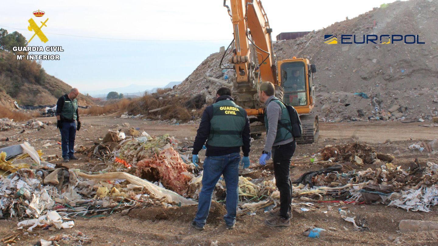 Operación contra el tráfico ilegal de residuos en Zaragoza (Guardia Civil)