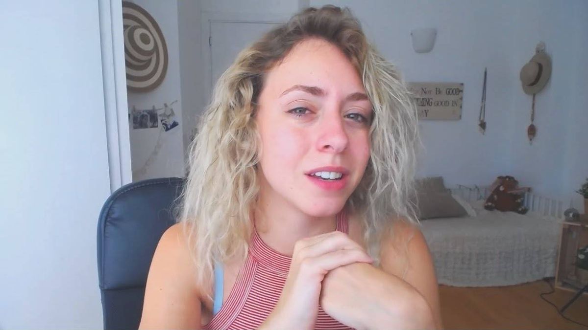 La 'youtuber' Miare demanda a un 'influencer' por "acoso continuo" a su familia
