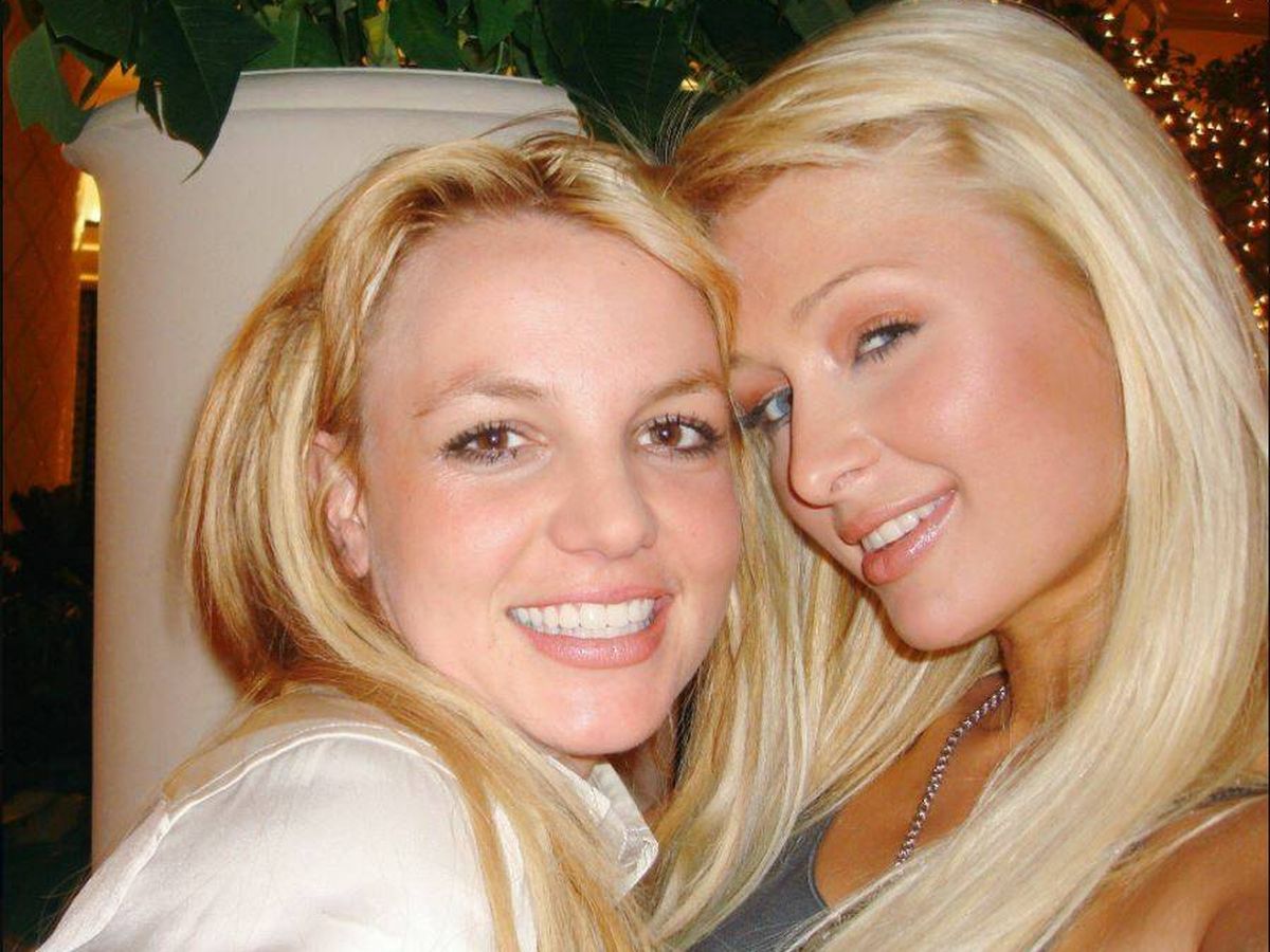 Foto: Paris y Britney, en la foto más importante de su historia, hecha por sí mismas. (Twitter)