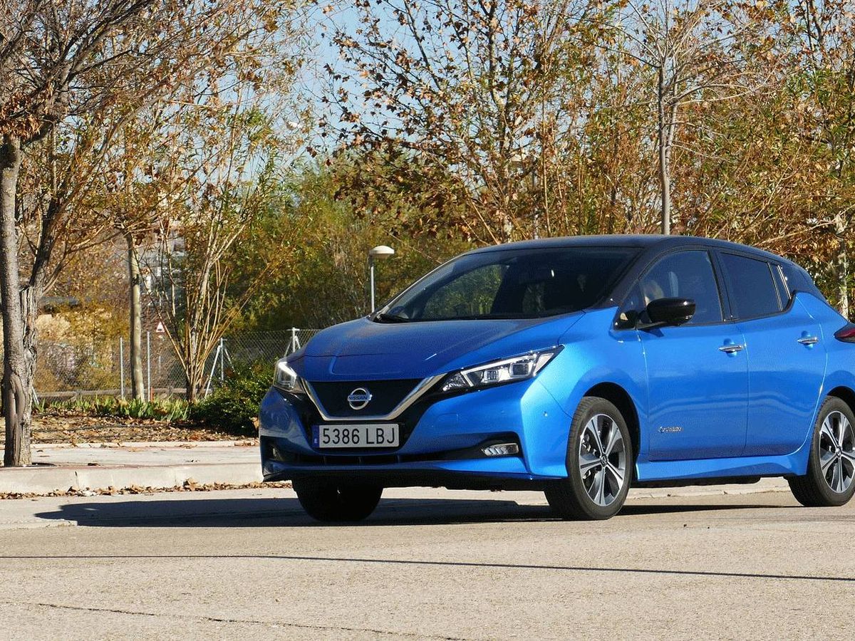 Foto: El Nissan Leaf con sus 385 km de autonomía homologada es la respuesta a las exigencias de la nueva movilidad en las ciudades. 