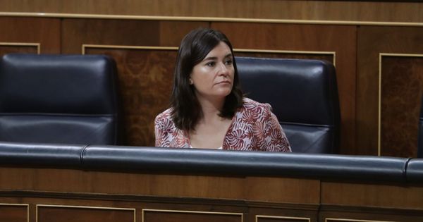 Foto: La ministra de Sanidad, Carmen Montón, el pasado 6 de septiembre en el Congreso. (EFE)
