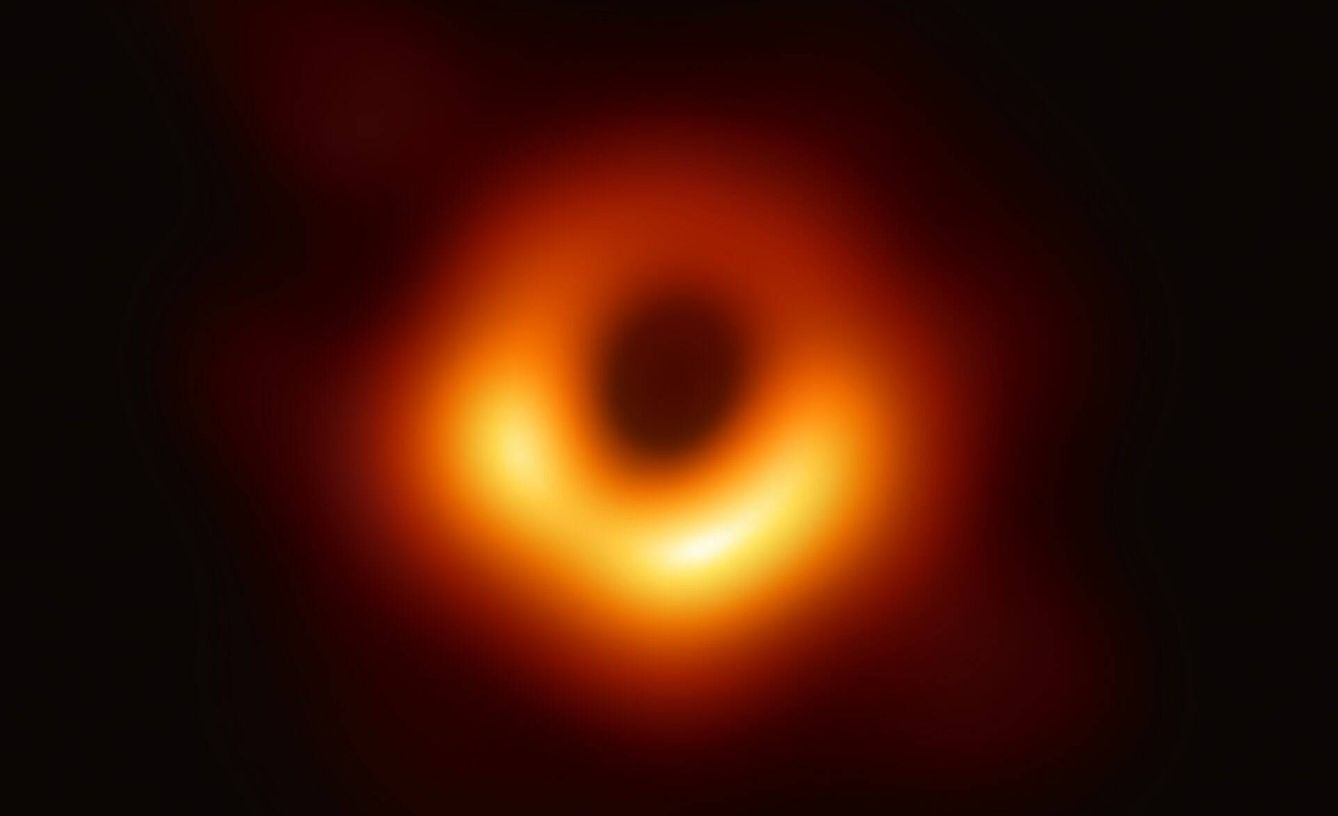 La primera imagen de Sagitario A*, el agujero negro en el centro de nuestra galaxia. 