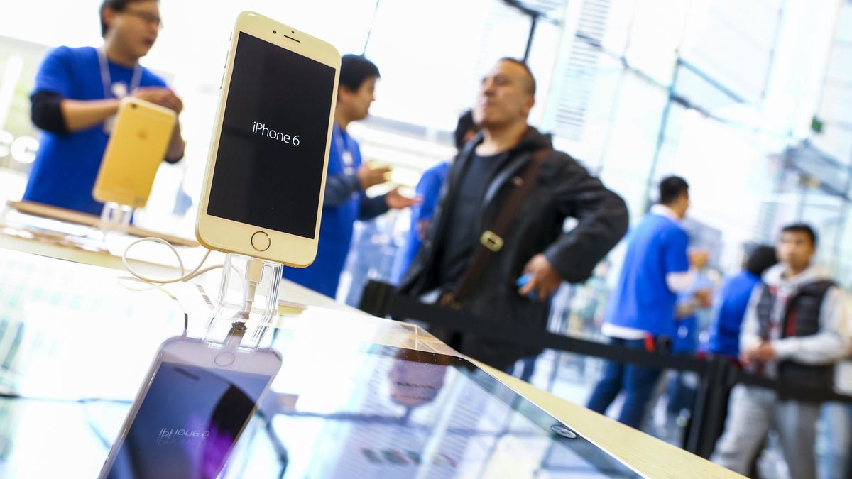 Apple centra su estrategia móvil en mejorar la batería del iPhone
