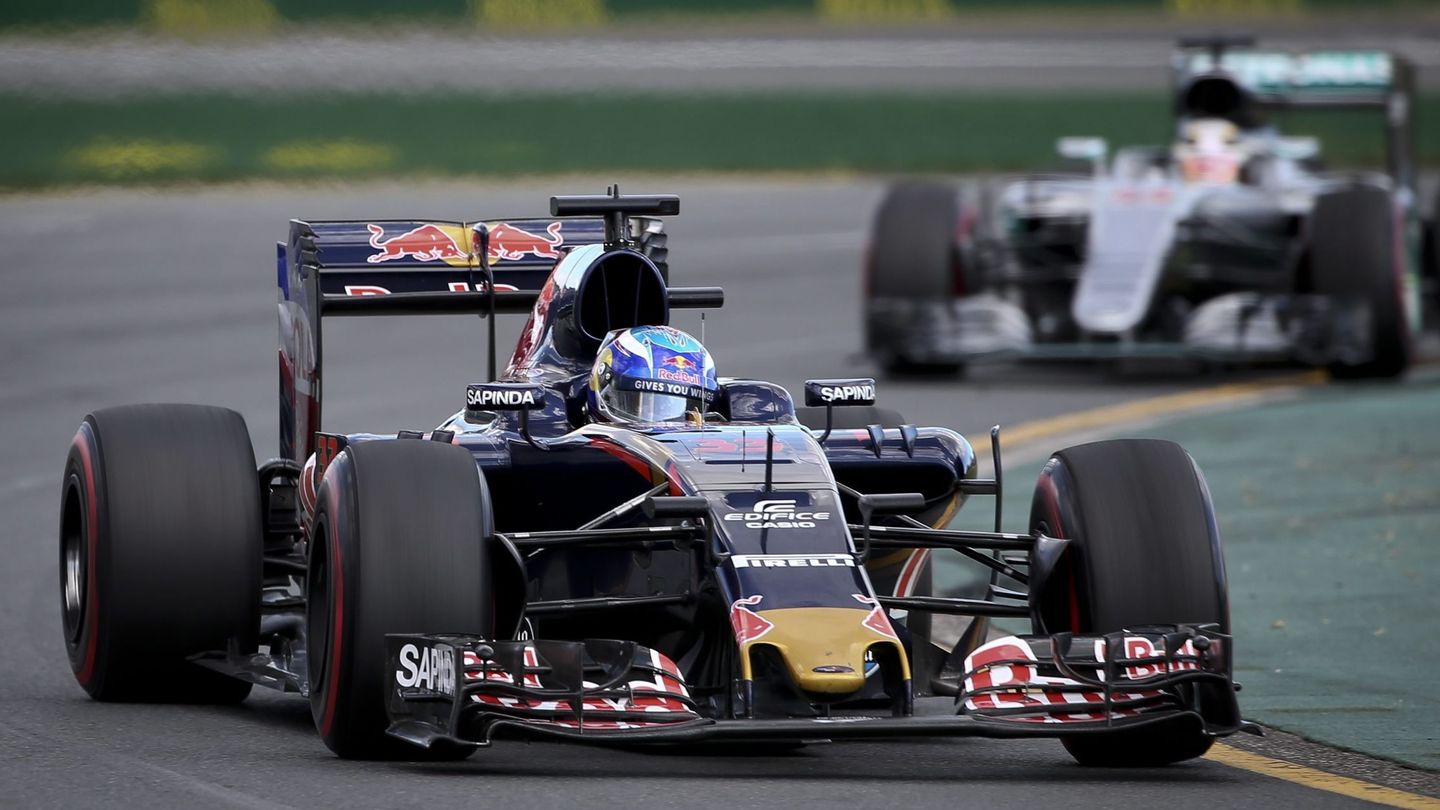 Verstappen, por delante de Hamilton.