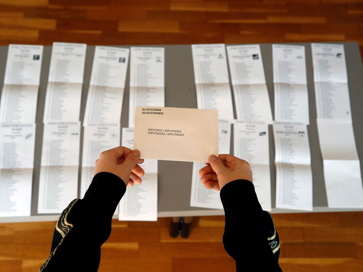 Foto: 1,7 millones de jóvenes podrán asistir a las urnas por primera vez en unas municipales. (EFE/Toni Albir)