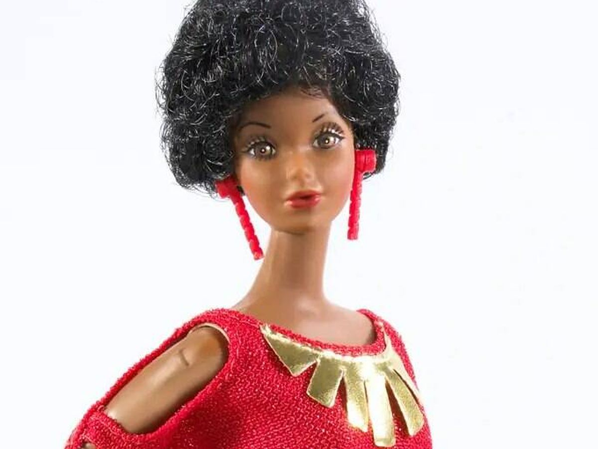Foto: Imagen de la muñeca protagonista del documental 'La Barbie negra' (Netflix)