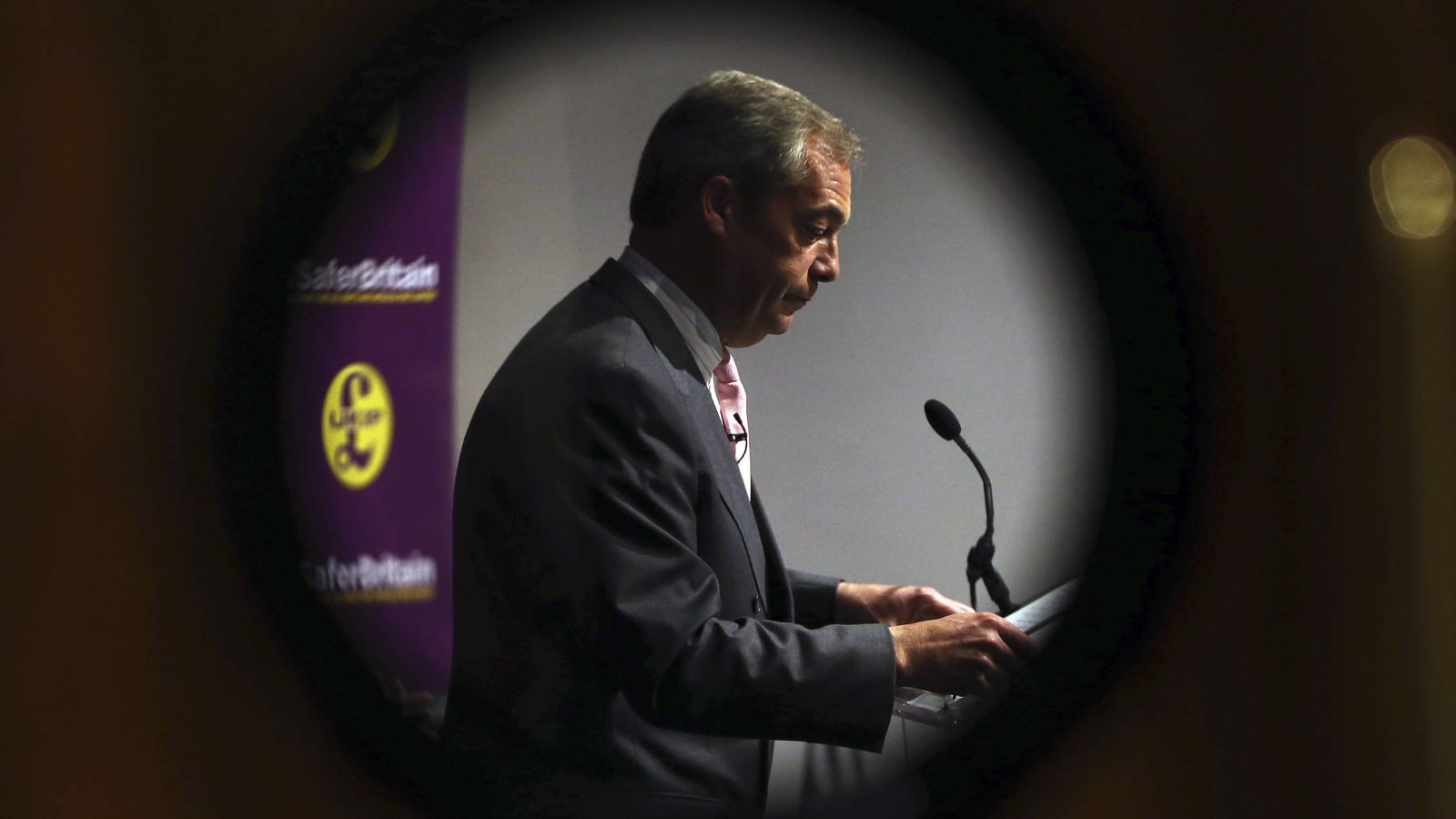 Foto: El líder del UKIP Nigel Farage habla durante un evento a favor del Brexit, en Londres, el 3 de junio de 2016 (Reuters). 