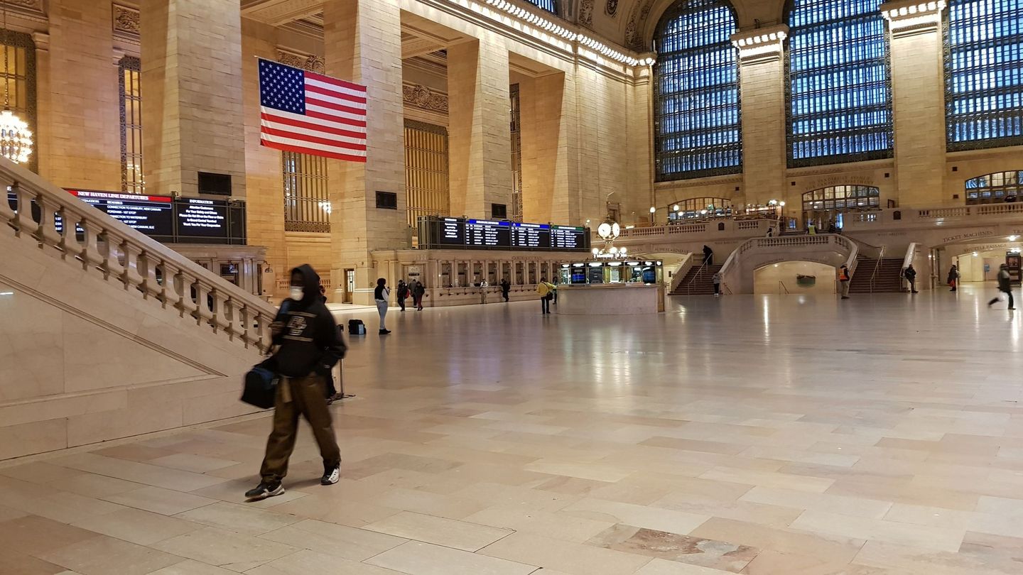 Estación Grand Central de Nueva York, casi vacía debido a la alarma sanitaria. (EFE)