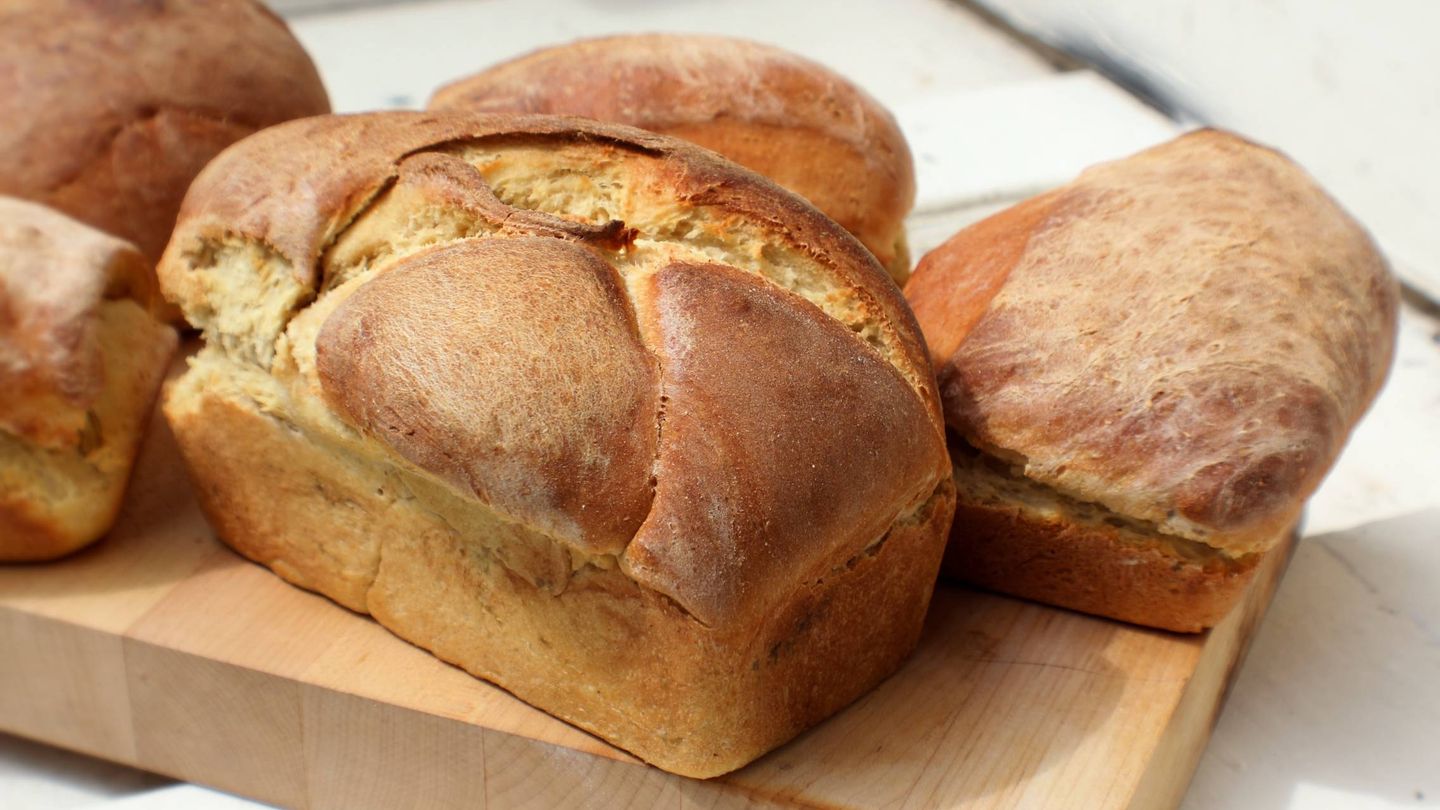 No es necesario dejar de comer pan para adelgazar. (Rebecca Matthews para Unsplash)