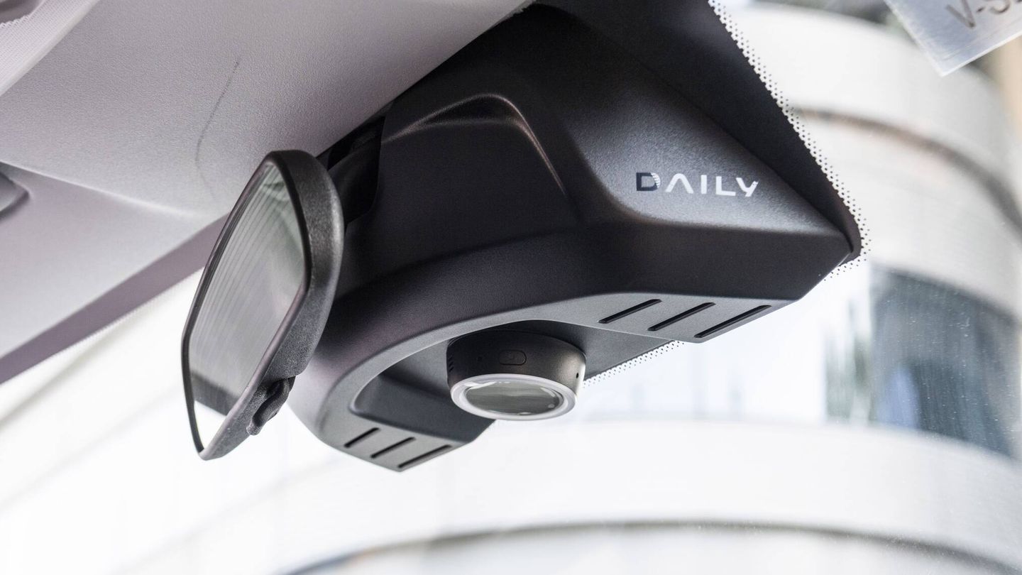 El Iveco Driver Pal, un dispositivo con Amazon Alexa, realiza tareas mediante la voz.