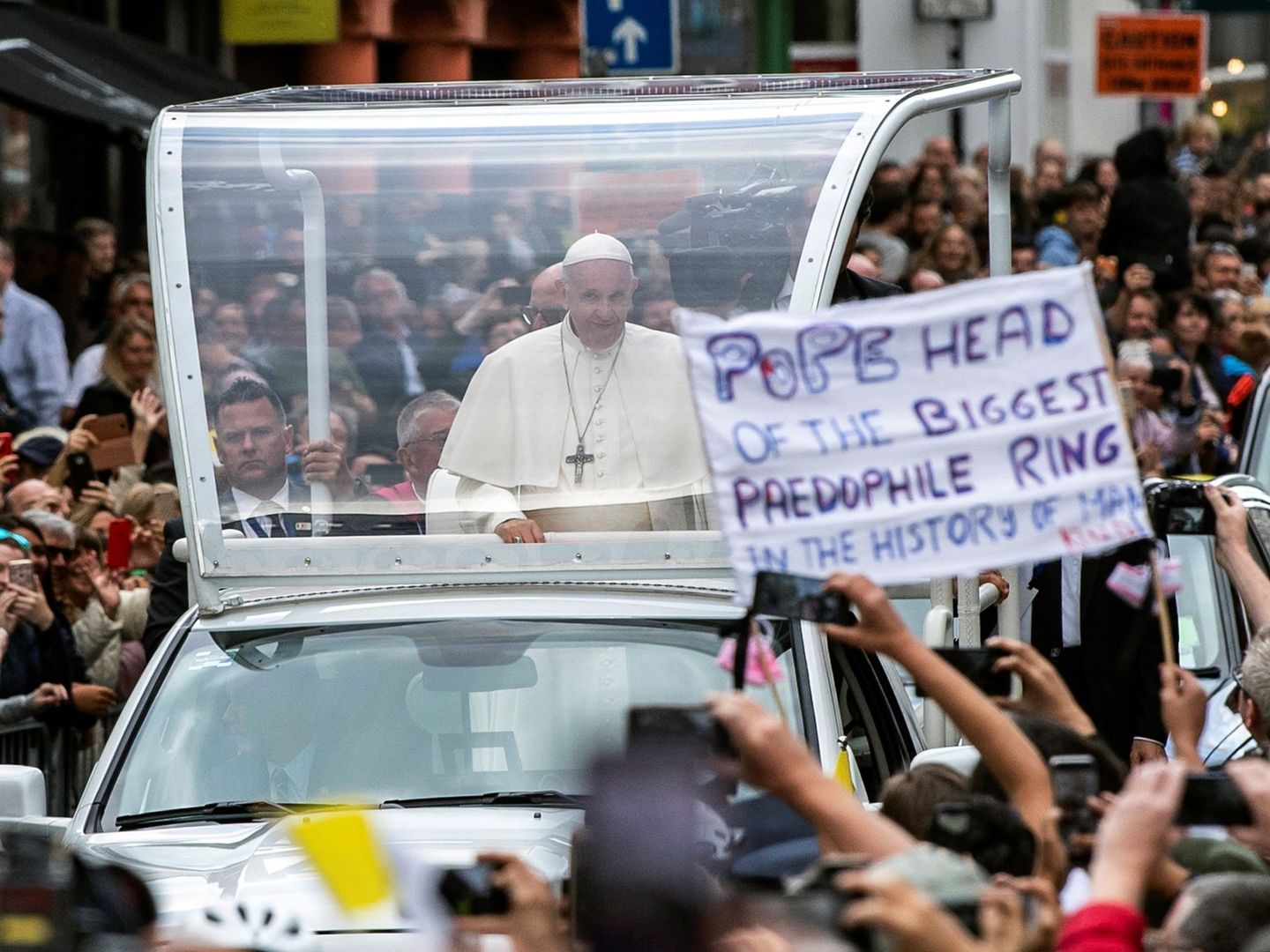 El papa visita Irlanda. (EFE)