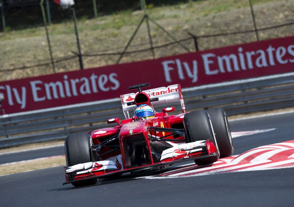 Foto: El F138 de Fernando Alonso en el trazado de Hungaroring.