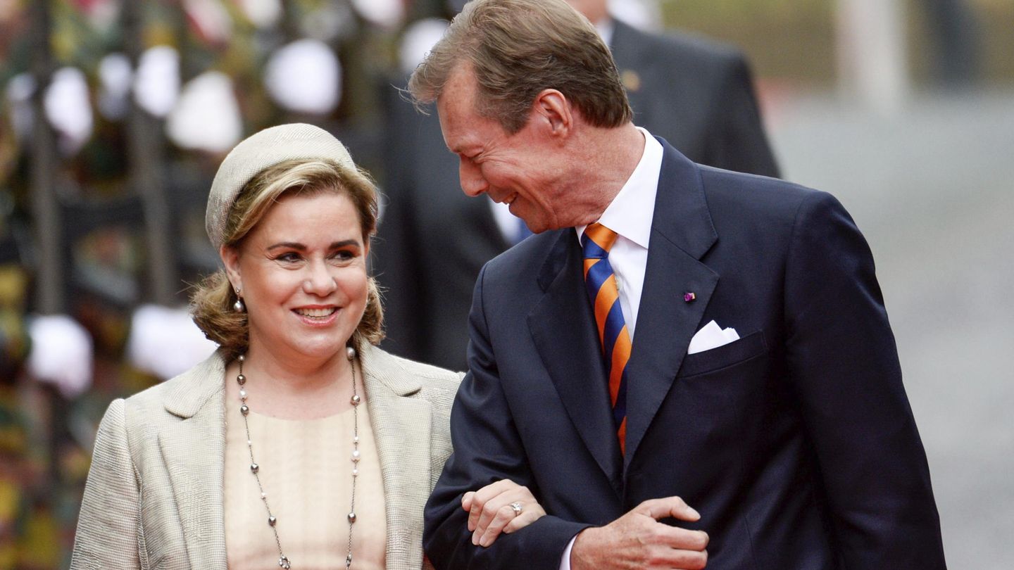 El gran duque Enrique de Luxemburgo y su mujer, la gran duquesa María Teresa, en 2015. (EFE)