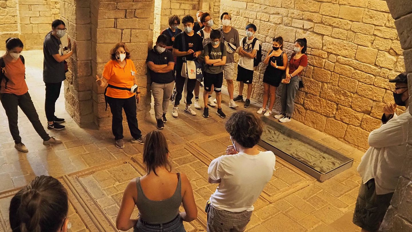Los alumnos, de visita al Monasterio de San Juan de la Peña. (Cedida)