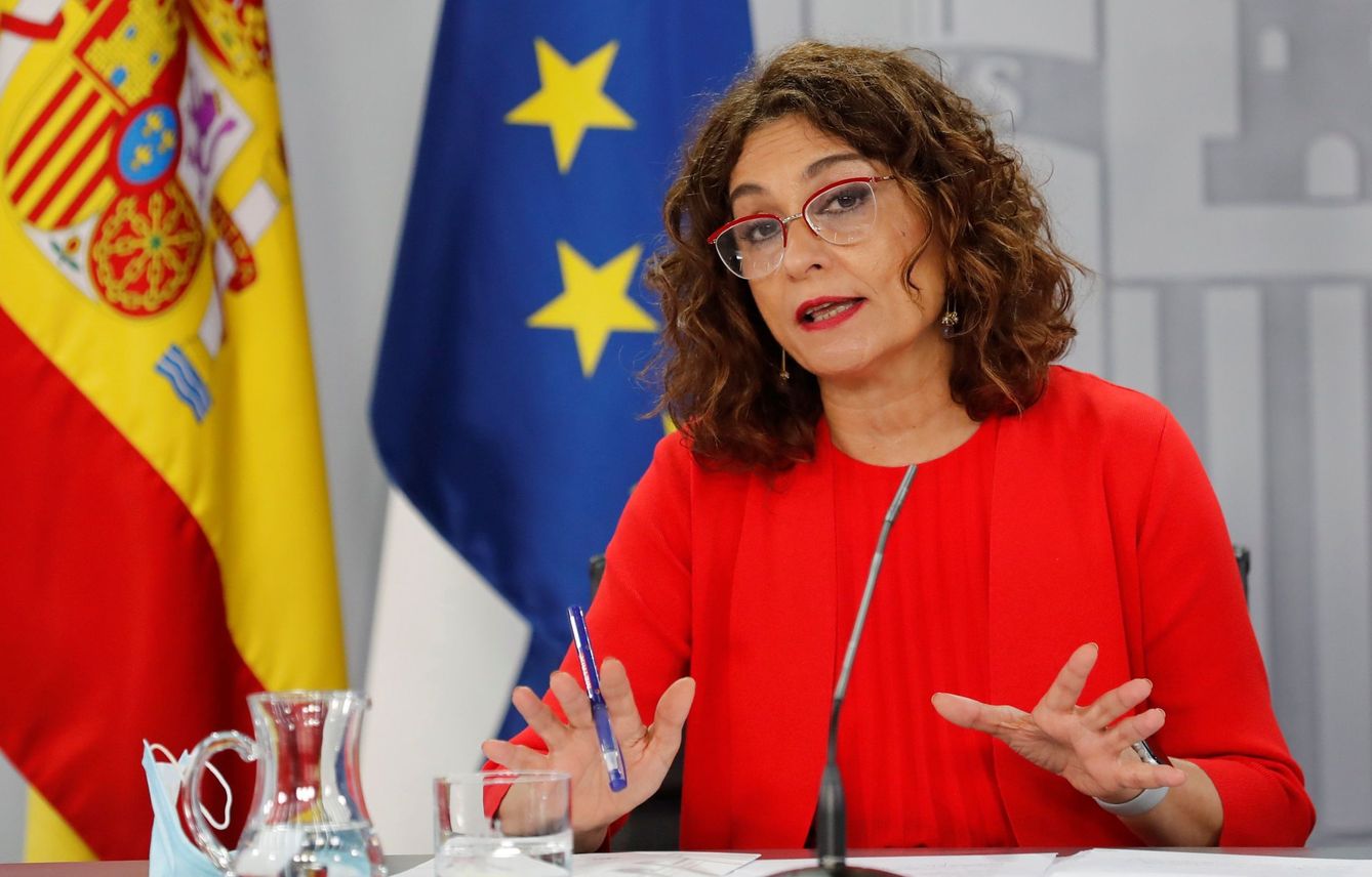 La titular de Hacienda y portavoz del Gobierno, María Jesús Montero, el pasado 21 de julio en la rueda de prensa posterior al Consejo de Ministros, en la Moncloa. (EFE)