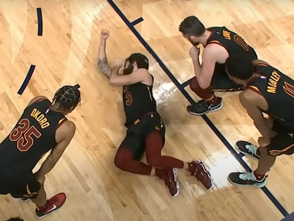Foto: Ricky Rubio, en el momento de la lesión. (Youtube/NBA)