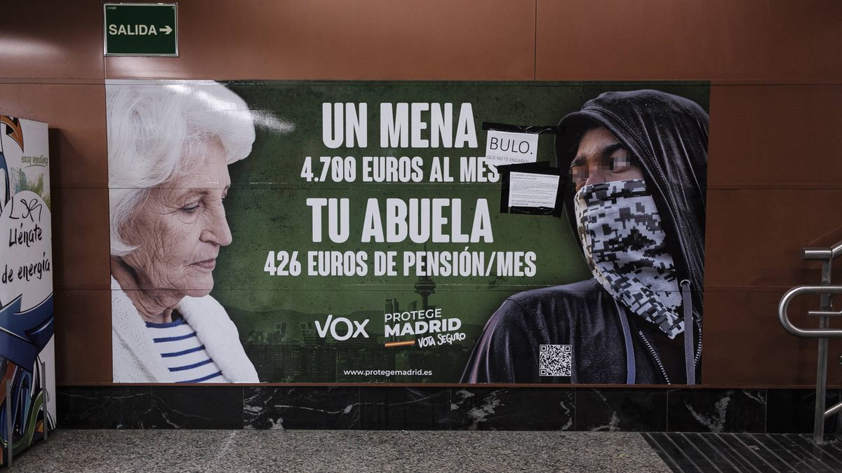 Aval legal al cartel de Vox sobre los menores extranjeros: "Es legítima lucha ideológica"