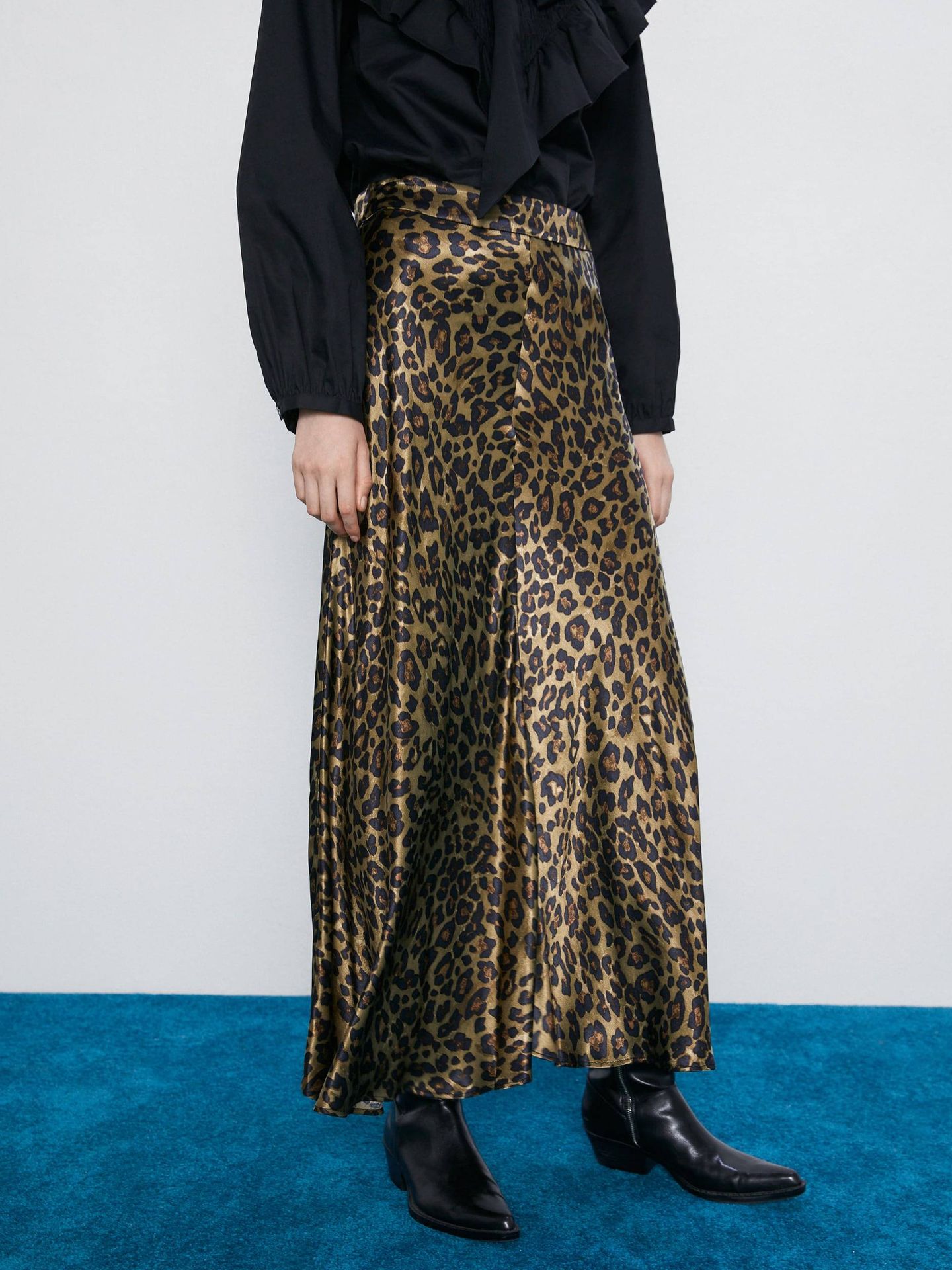 Convencional Todo el tiempo Antecedente Vicky Martín Berrocal combina así de bien esta falda de leopardo de Zara y  nos fascina