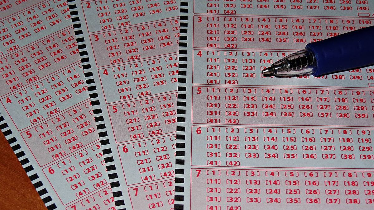 El "hombre vivo más afortunado" gana el gordo de la lotería dos veces 