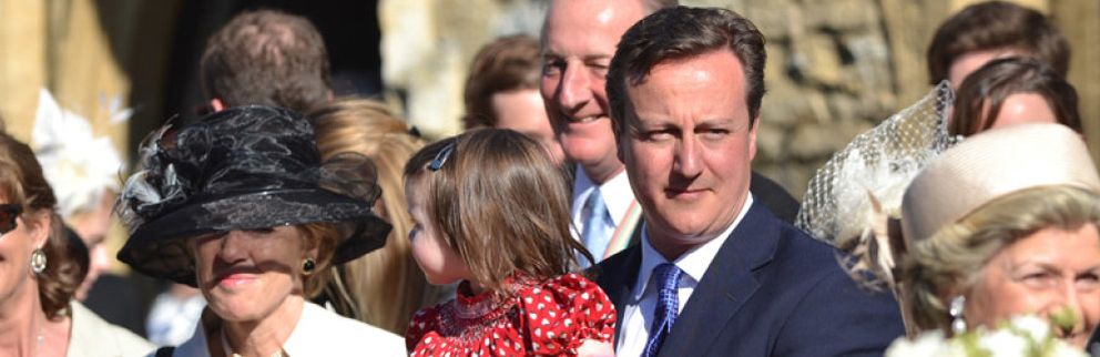 Foto: David Cameron se deja a su hija en un pub