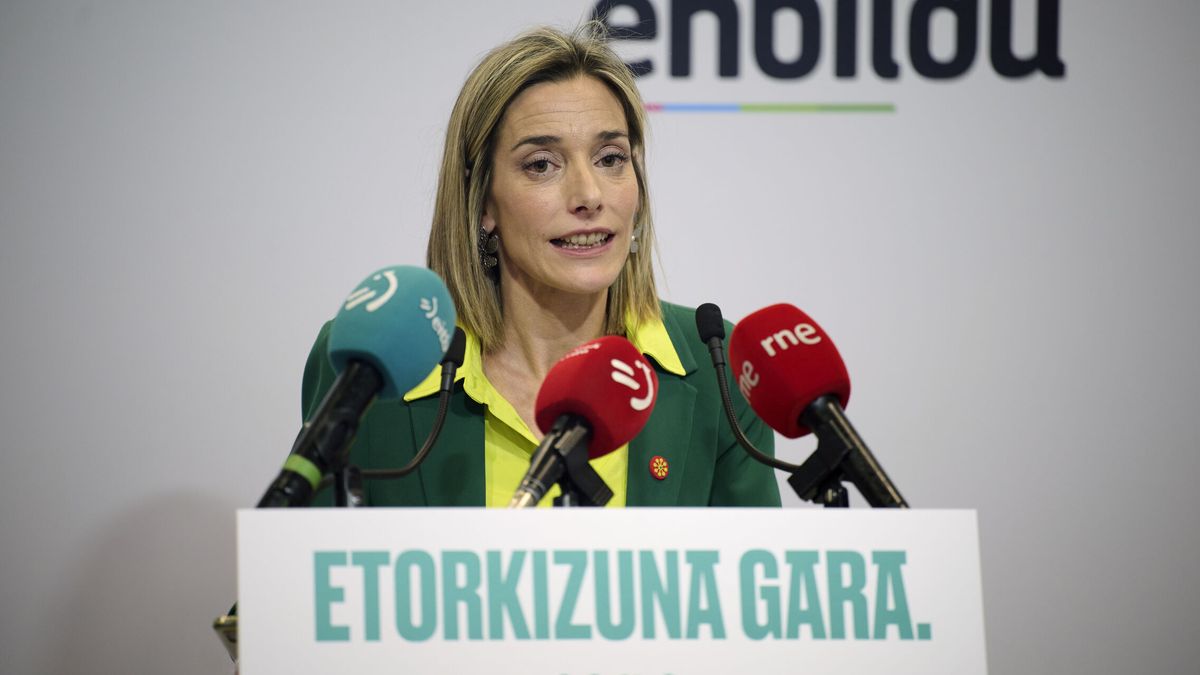 La alcaldesa de Pamplona afirma que la moción de censura "es el pago del impuesto revolucionario del PSOE a Bildu"