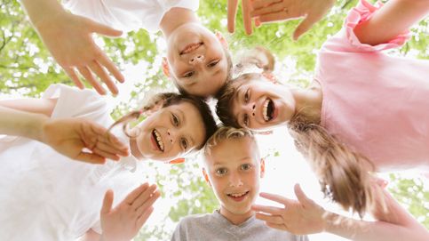 La frase que hace que los niños tengan más confianza en ellos mismos, según el neuropsicólogo Álvaro Bilbao