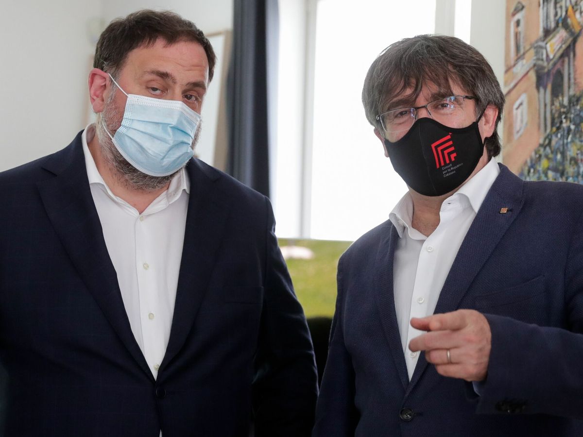 Foto: Oriol Junqueras, junto a Carles Puigdemont. (EFE)