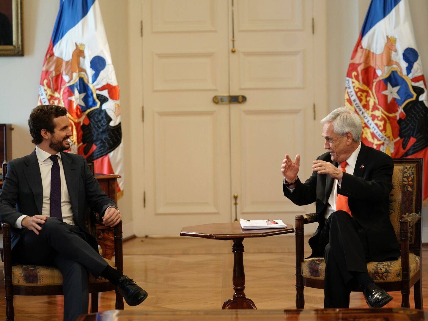 Pablo Casado y Sebastián Piñera, durante la visita del líder popular a Chile.