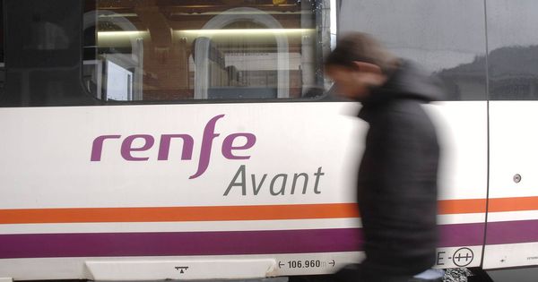 Foto: Tren de Renfe (EFE)