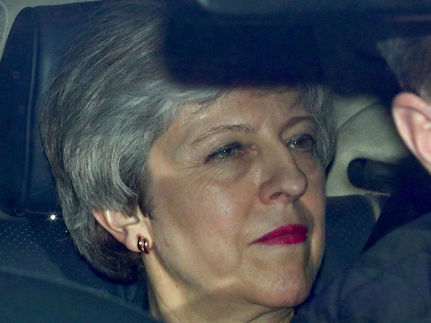 Theresa May a su salida del Parlamento, en Londres. (Reuters)