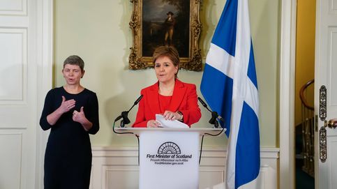 Soy un ser humano: Sturgeon, líder escocesa, dimite por falta de apoyo y tras la polémica trans