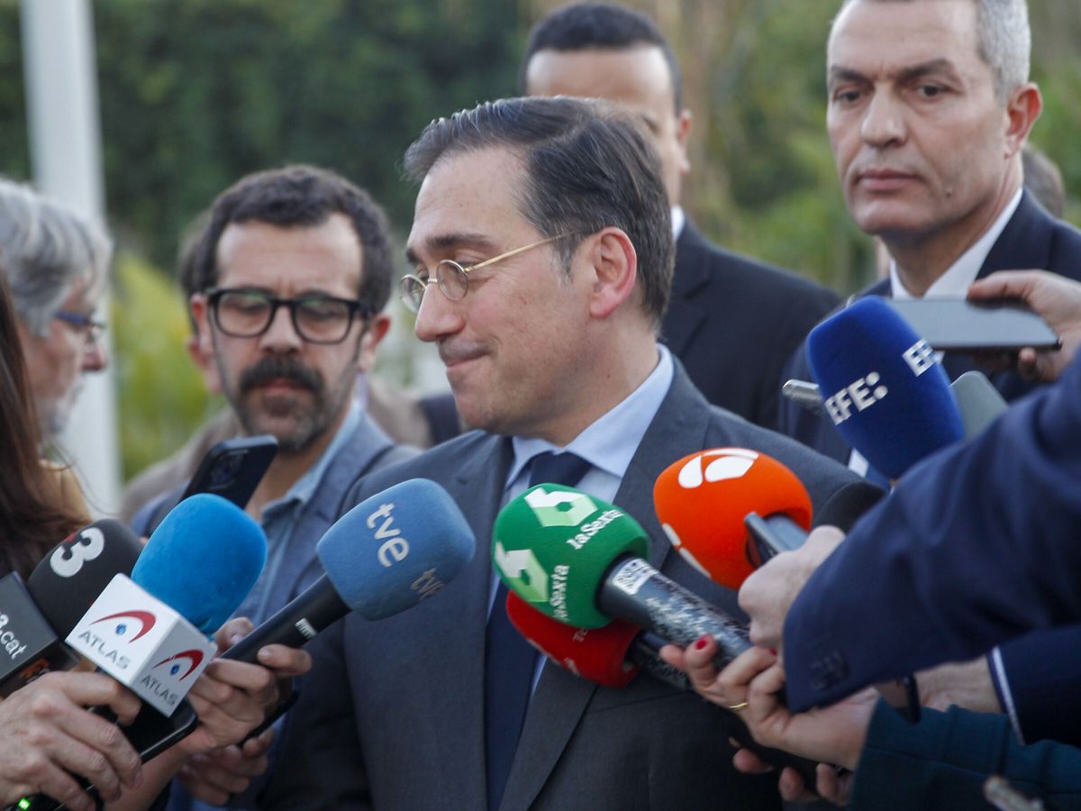 Foto: Albares destaca la implicación personal de Mohamed VI en la cumbre de Rabat. (EFE/Mohamed Siali)