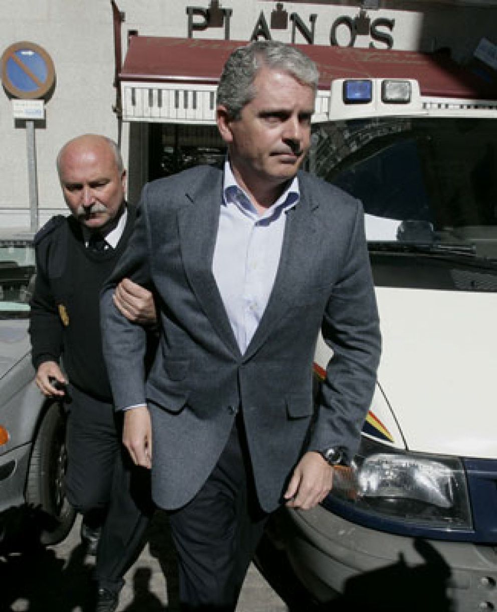 Foto: El segundo de Correa dio instrucciones desde la cárcel para mover los fondos a Suiza