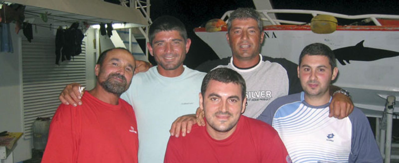 Foto: Zapatero: "El 'Alakrana' está liberado y los tripulantes se encuentran sanos y salvos"
