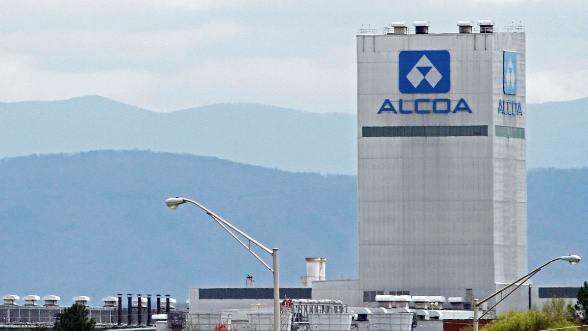 Alcoa plantea el despido de toda su plantilla en Avilés y A Coruña tras triplicar pérdidas