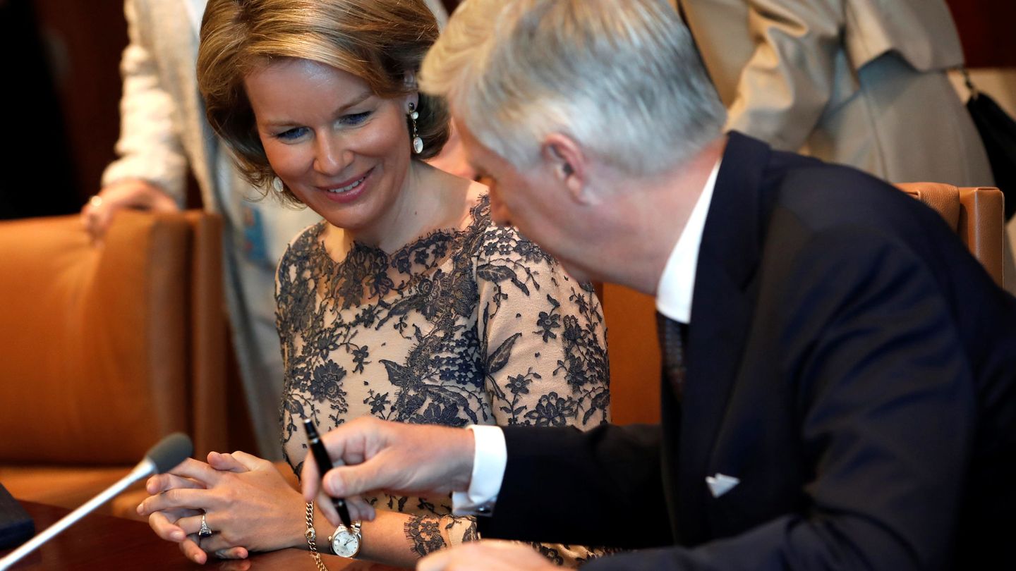 Los reyes de los belgas, en la cumbre climática. (Reuters)