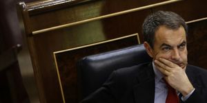 Zapatero pierde ‘en casa’ ante Rajoy con el debate sobre política social
