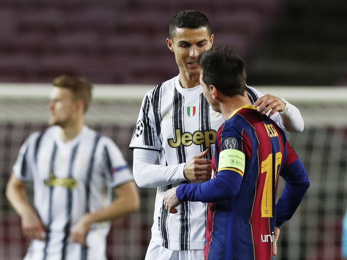 Foto: Ronaldo y Messi se reencontraron en el Camp Nou. (Reuters)