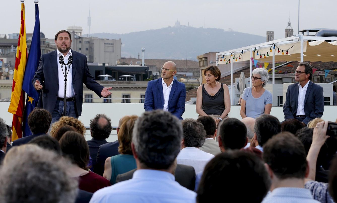 Oriol Junqueras junto al resto de representantes de Junts pel si. (Reuters)