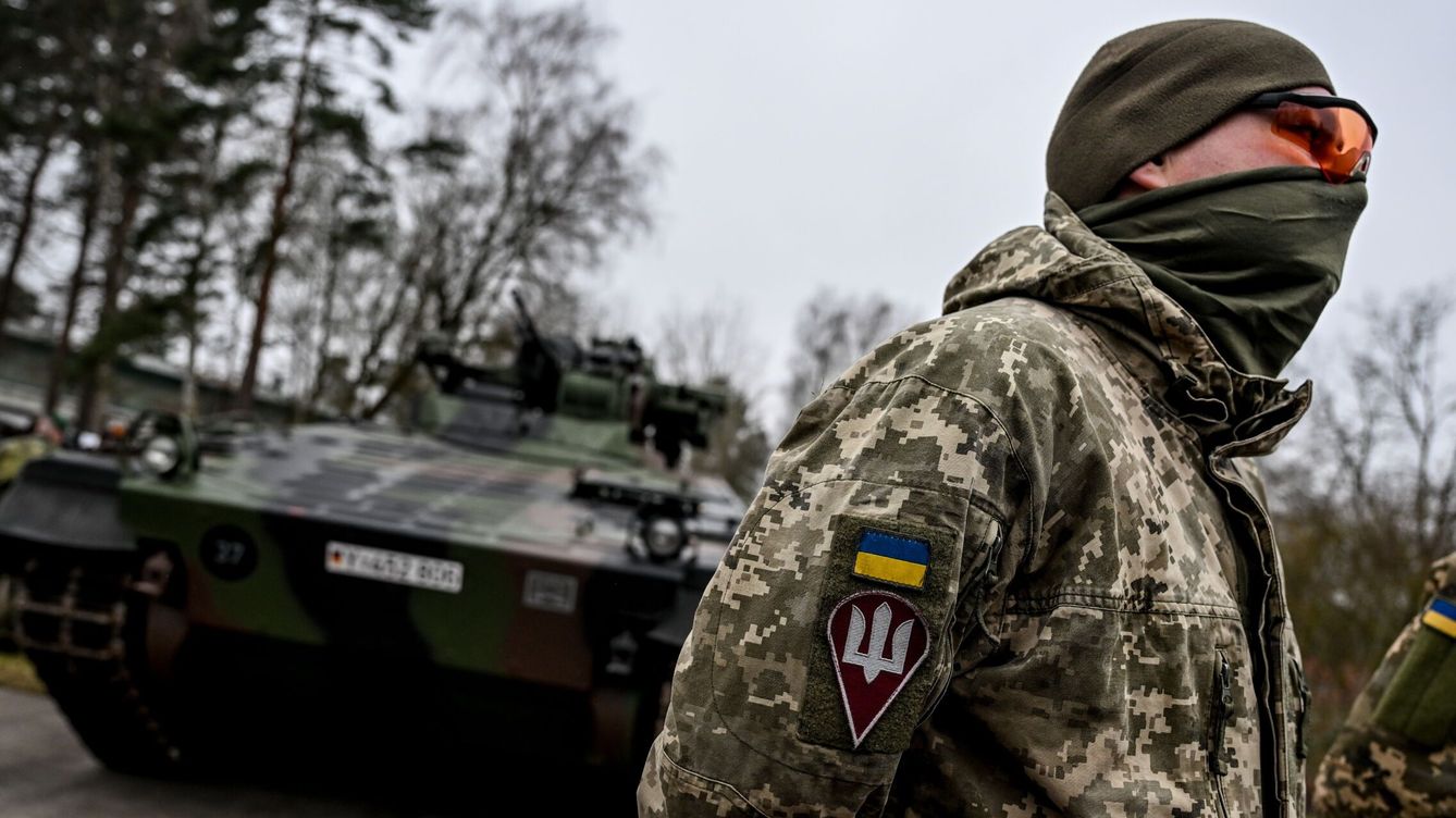 Foto: Un soldado ucraniano. (EFE/Filip Singer)