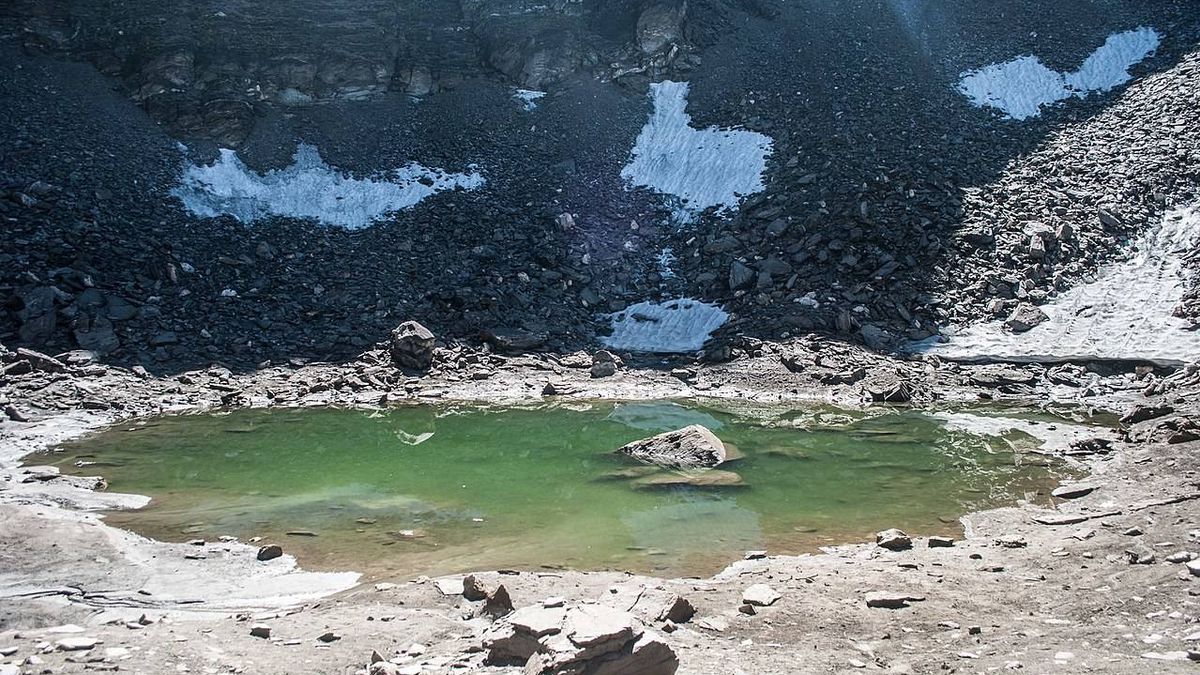 Roopkund, el glaciar del Himalaya donde nadie sabe por qué hay 500 cadáveres